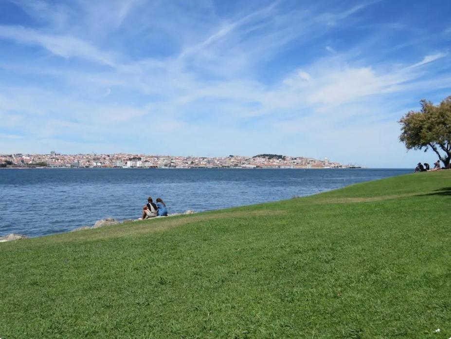 Tejo I Apartment Almada Eksteriør bilde